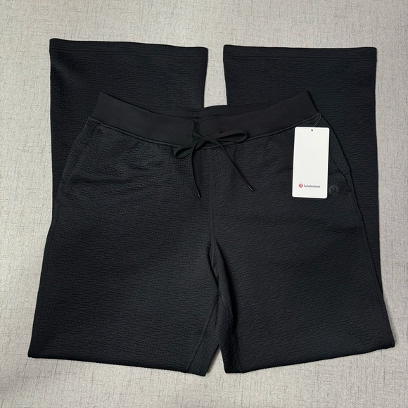 Lululemon Textured High Rise Flared Track Pant Black Size 12 NWT - Picture 5 of 11